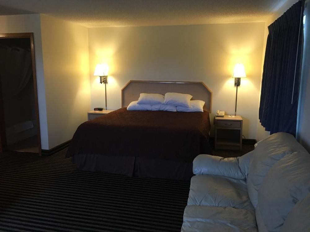 Super 8 By Wyndham Humboldt Hotel Exterior photo